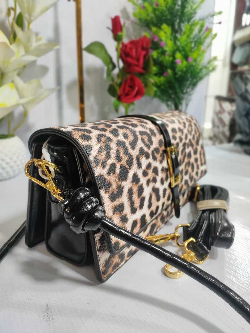 New,2025,Fashionable,Women,,Party,Bag,Ladies,Fashionable,Crossbody,,Shoulder,Bag,And,2,Handle,